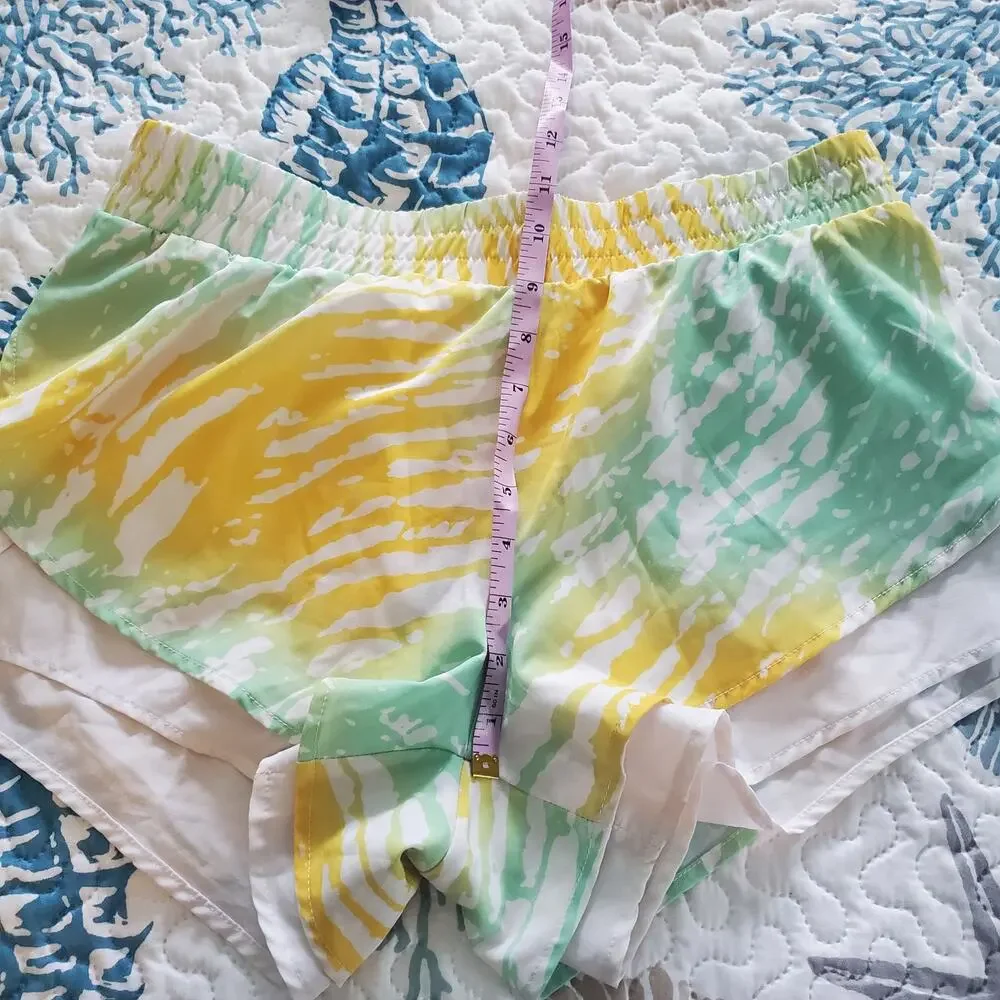 🔥 Fabletics Latrice Short Yellow Green Tie Dye Print Shorts Medium Athletic - Picture 13 of 16
